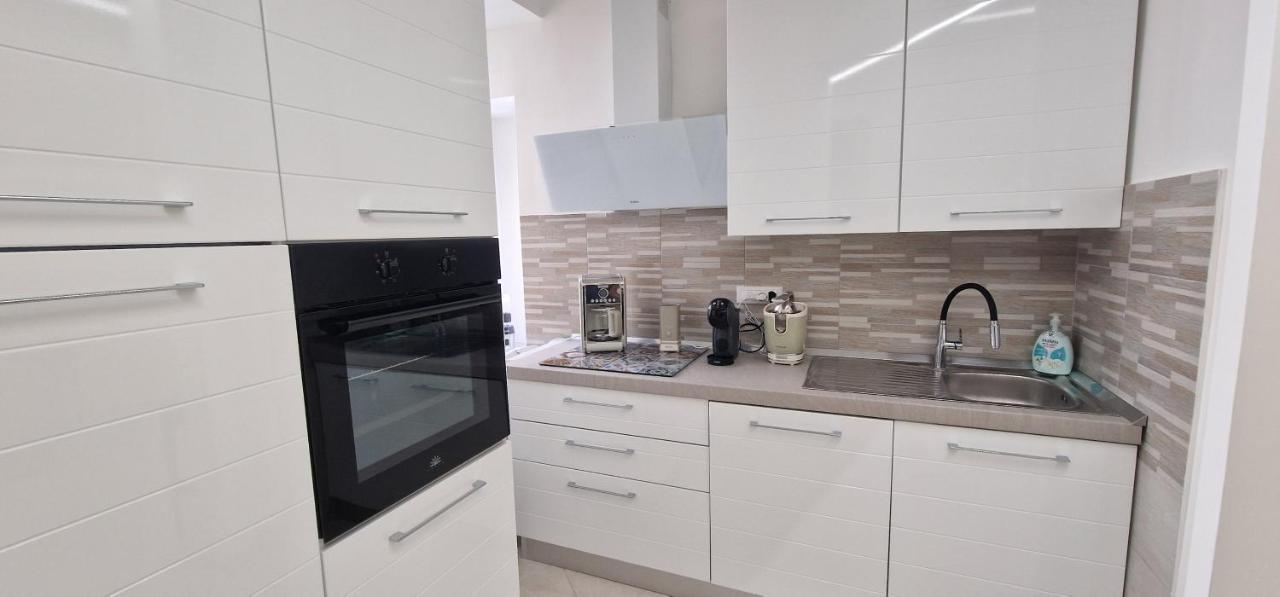 Appartamento B&B La Dimora Di Parthenope Naples Extérieur photo
